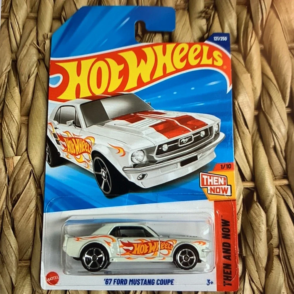 1967 Ford Mustang Coupe 67 Hot Wheels Hotwheels 1960s 60s White Pony Car 2025 🆕